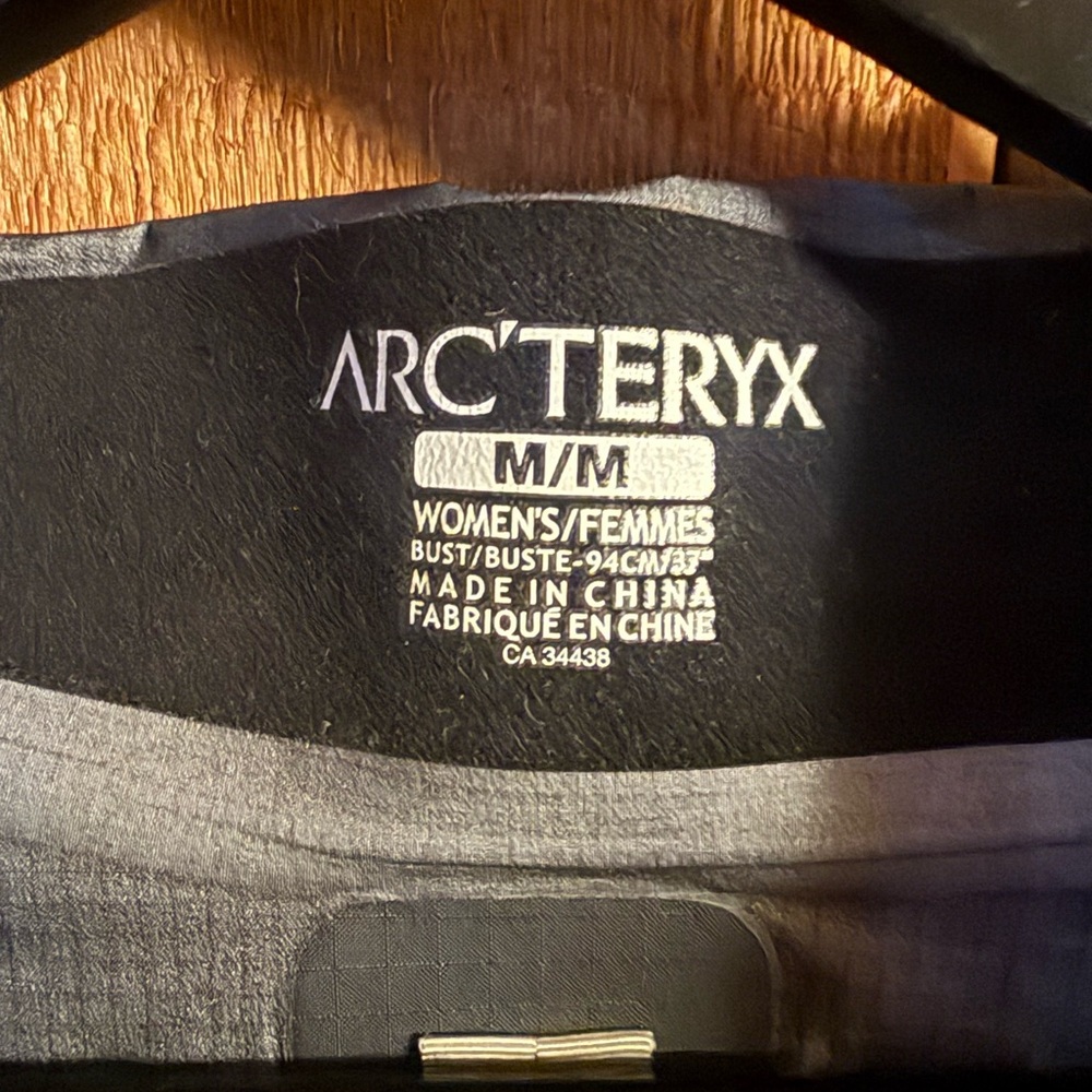 Arc'teryx Blue/Teal Hooded Jacket - Picture 4 of 7